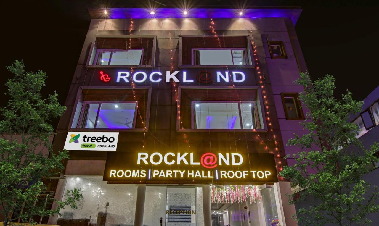 Treebo Rockland, Zirakpur Hotel Luaran gambar